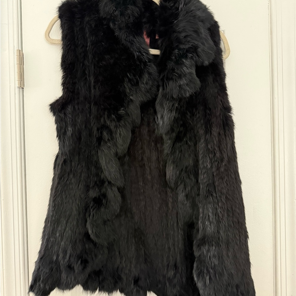 525 America Black Faux Fur Vest - Plush Texture